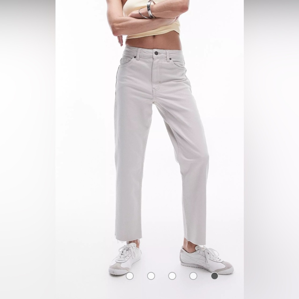 NWT!! TOPSHOP Mid Rise Straight Off White Denim with Raw Hem SIZE 6
